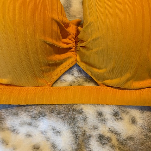 Shade and shore bikini - Picture 3 of 5